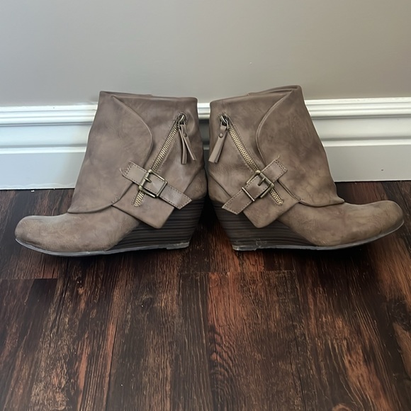 Blowfish booties - Picture 4 of 5